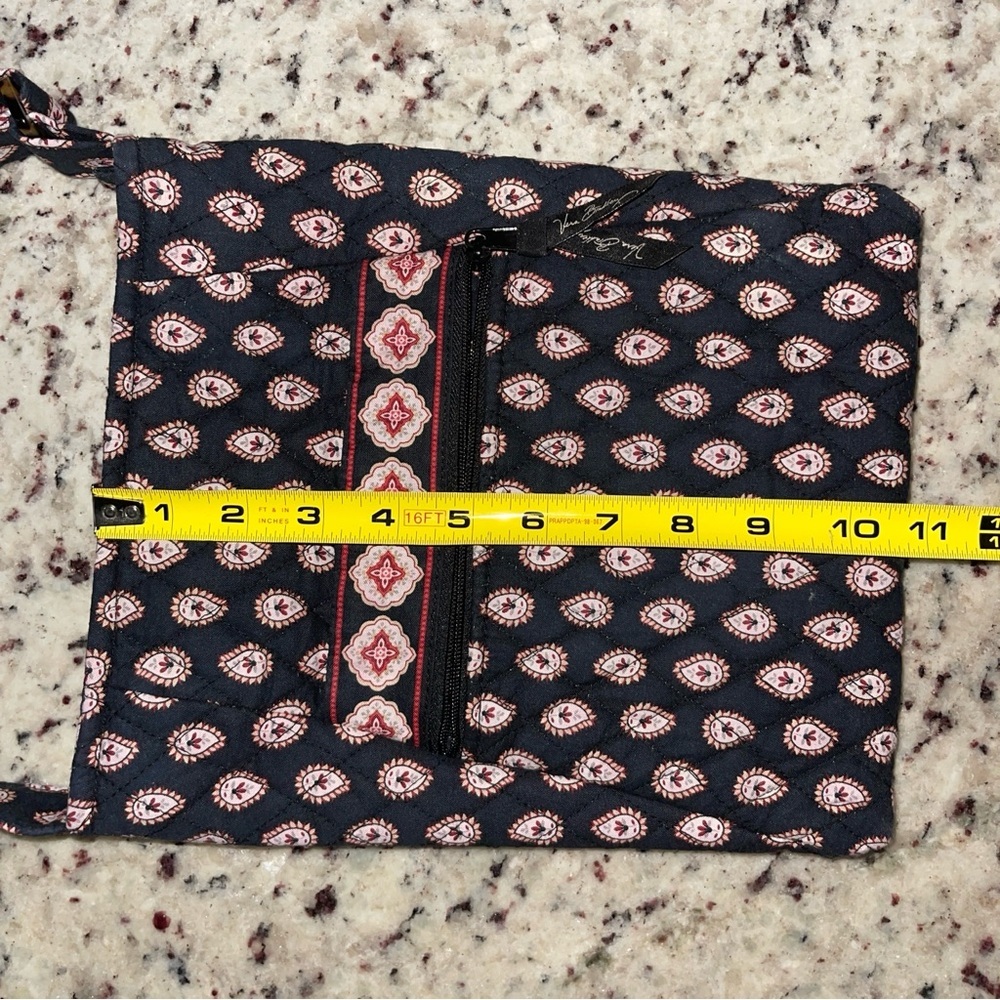 Vera Bradley Hipster Crossbody Retired Classic Black Paisley Pattern Quilted - Picture 11 of 13